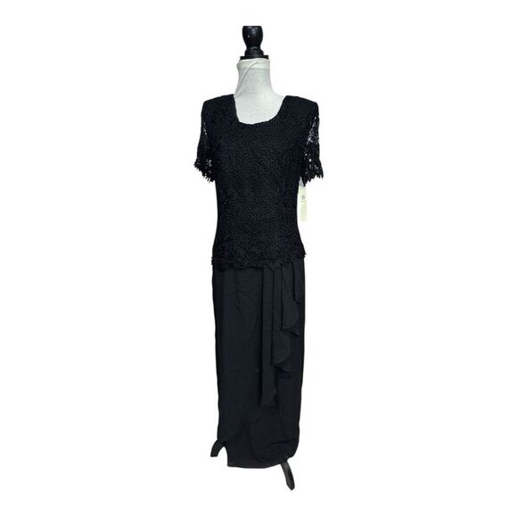 Aspeed USA Black lace evening gown with ruffled hem #gothglam #eveningwear mediu - Picture 1 of 10